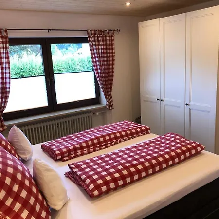 Haus Hubertus Apartment *