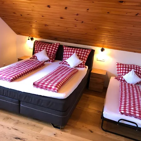 Haus Hubertus * Enzklösterle